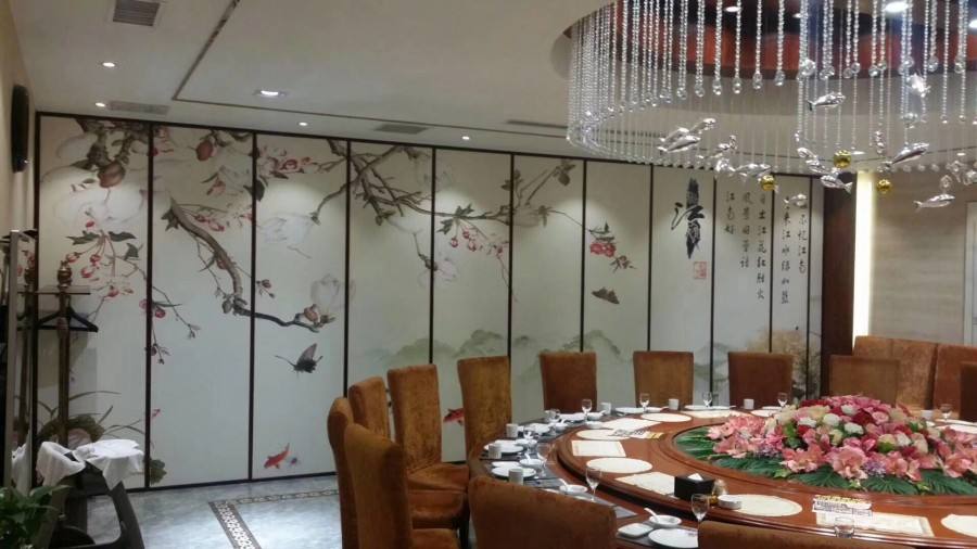 酒店活動(dòng)隔斷在餐廳中如何選擇？
